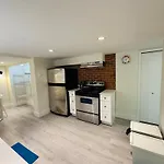 Quiet Basement Suite Steps From Quilchena Park In Vancouver
