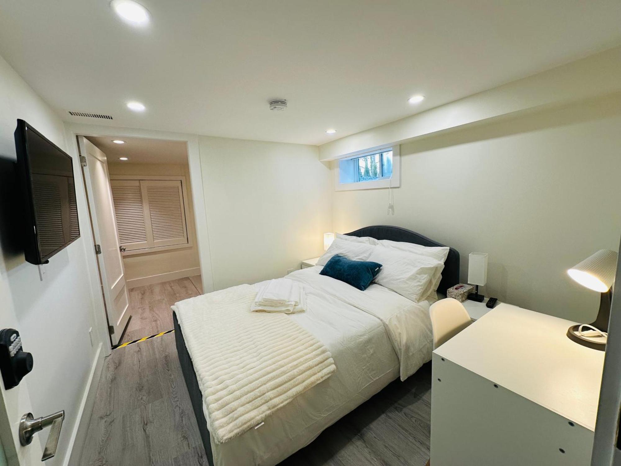 Quiet Basement Steps From Quilchena Park In *